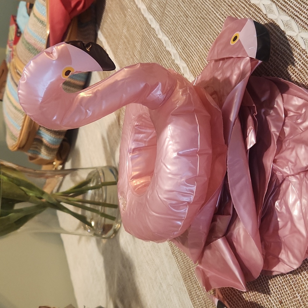 8 Pink Flamingo Inflatable Drink Holders - Picture 4 of 4